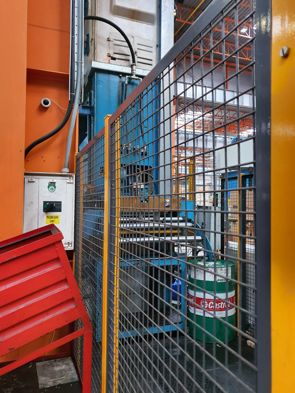 20201117_095848 Spiertz 320 t hydraulisk press PR2486, begagnad