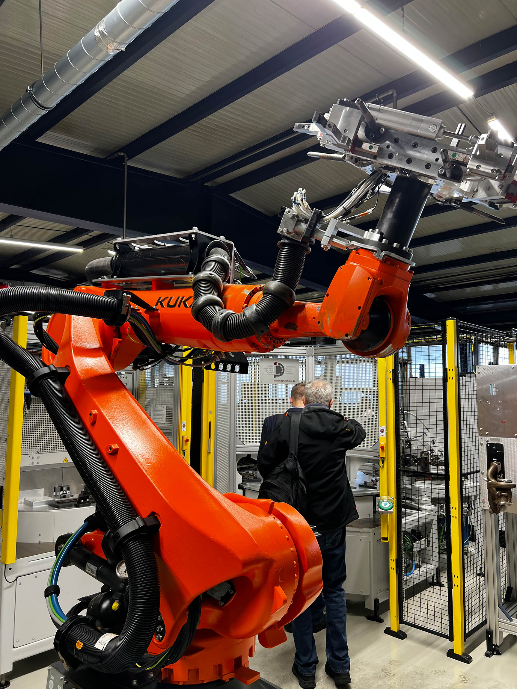 KUKA KR 120 R2700-2/FLR-robotar HR1843, begagnade