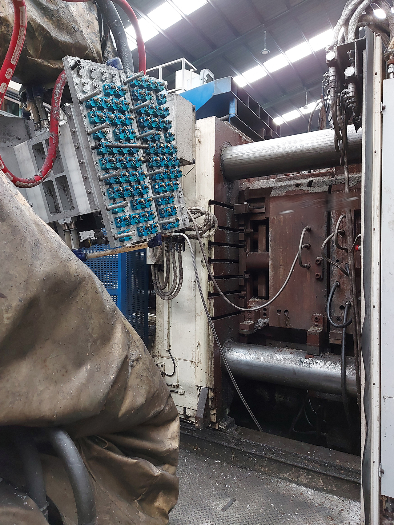 Idra-OL-1900-S-cold-chamber-die-casting-machine-KK1587-p4 Idra OL 1900 S pressgjutningsmaskin med kall kammare KK1587, begagnad